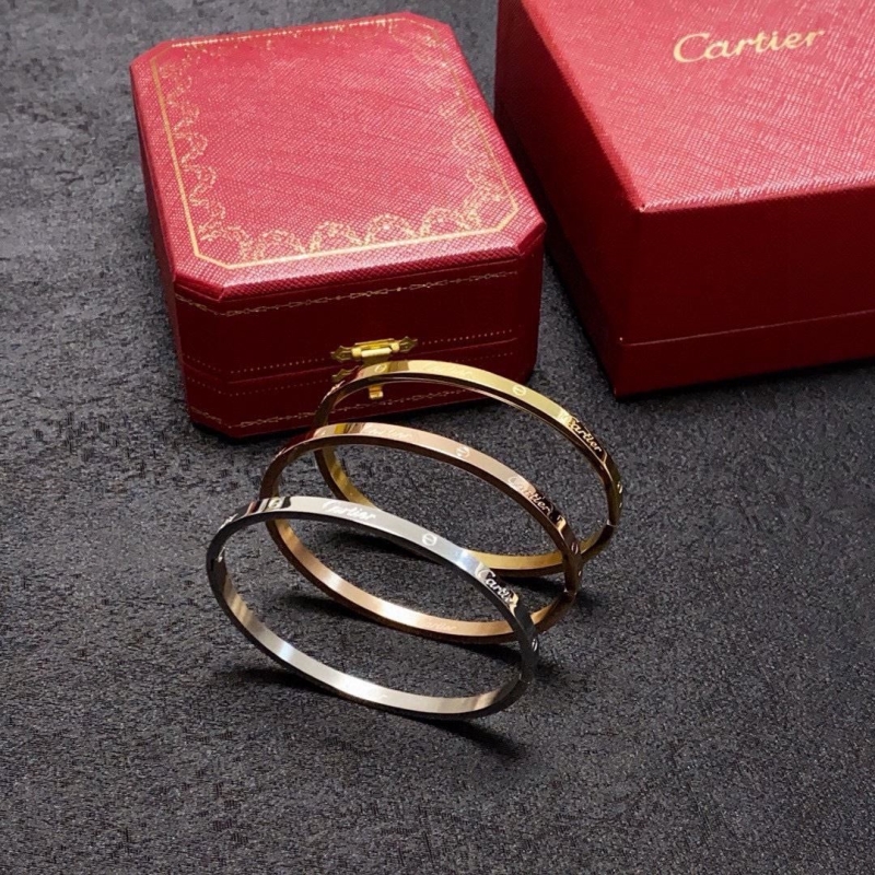 Ca*t1er bracelets